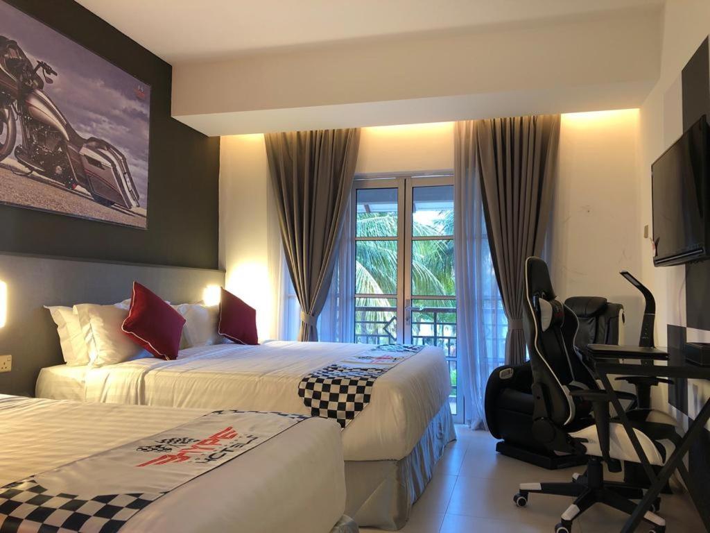 Hype Motorsports Hotel Port Dickson Exterior photo